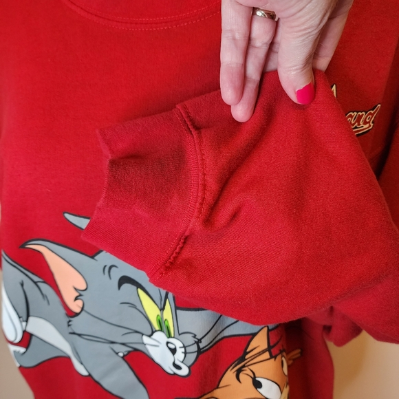 Tom and Jerry EUC burgundy sweatshirt L - Picture 3 of 6